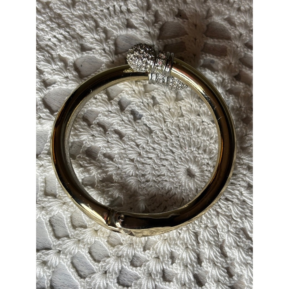 Banana Republic Gold Tone Bypass Hinged Bangle Bracelet Pave Crystal End Caps - Picture 7 of 13